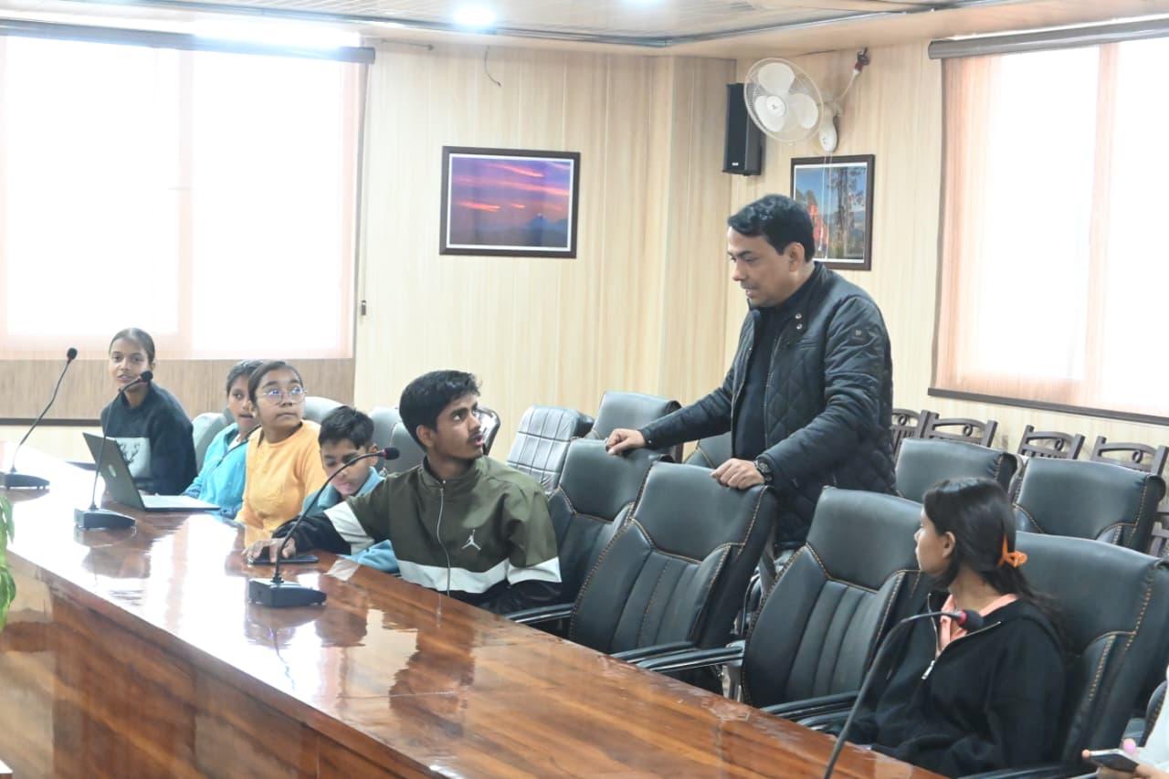 Comprehensive career counseling program benefiting Almora's youth.