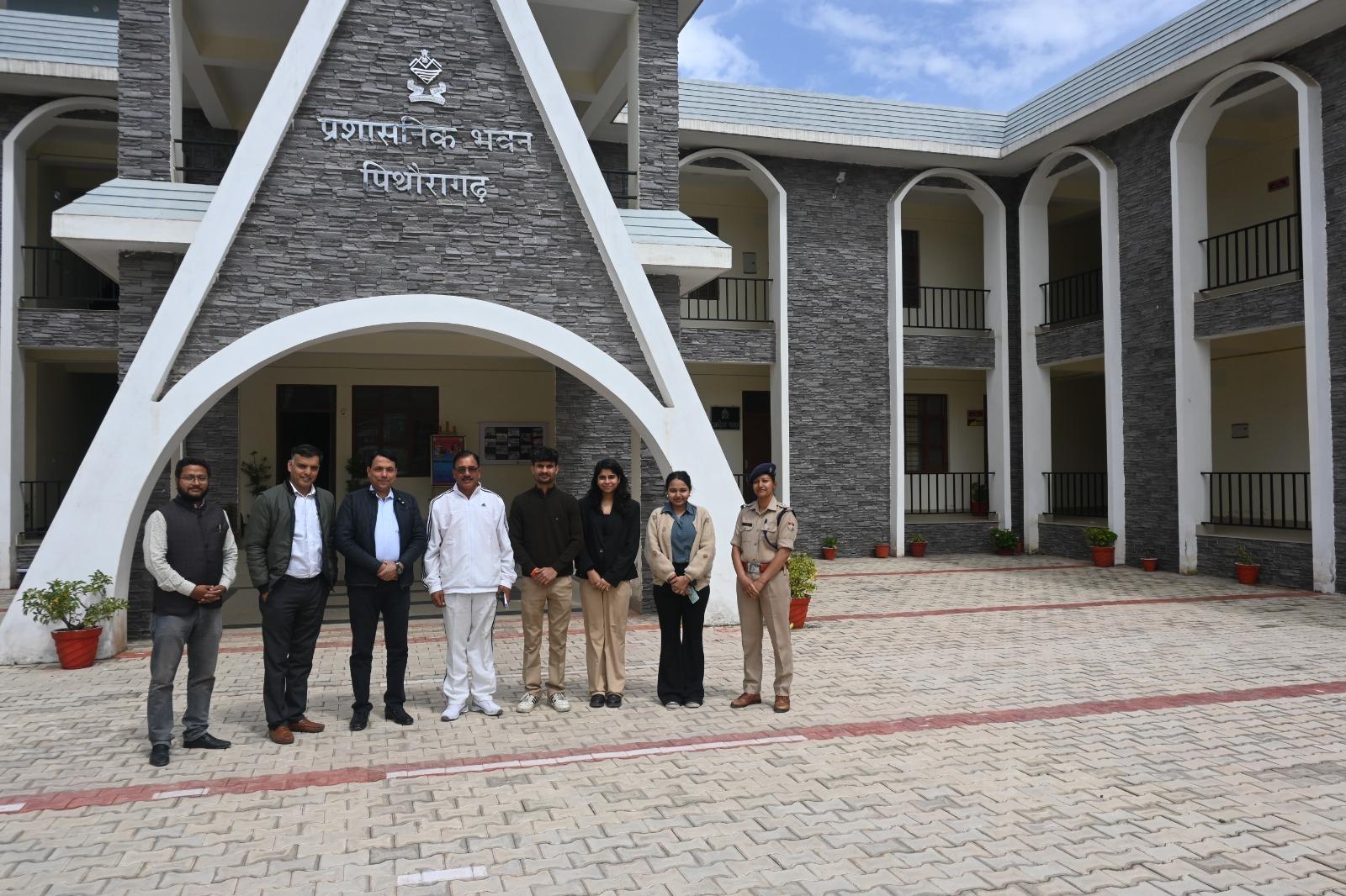 Building robust career strategies with the youth of Pithoragarh.